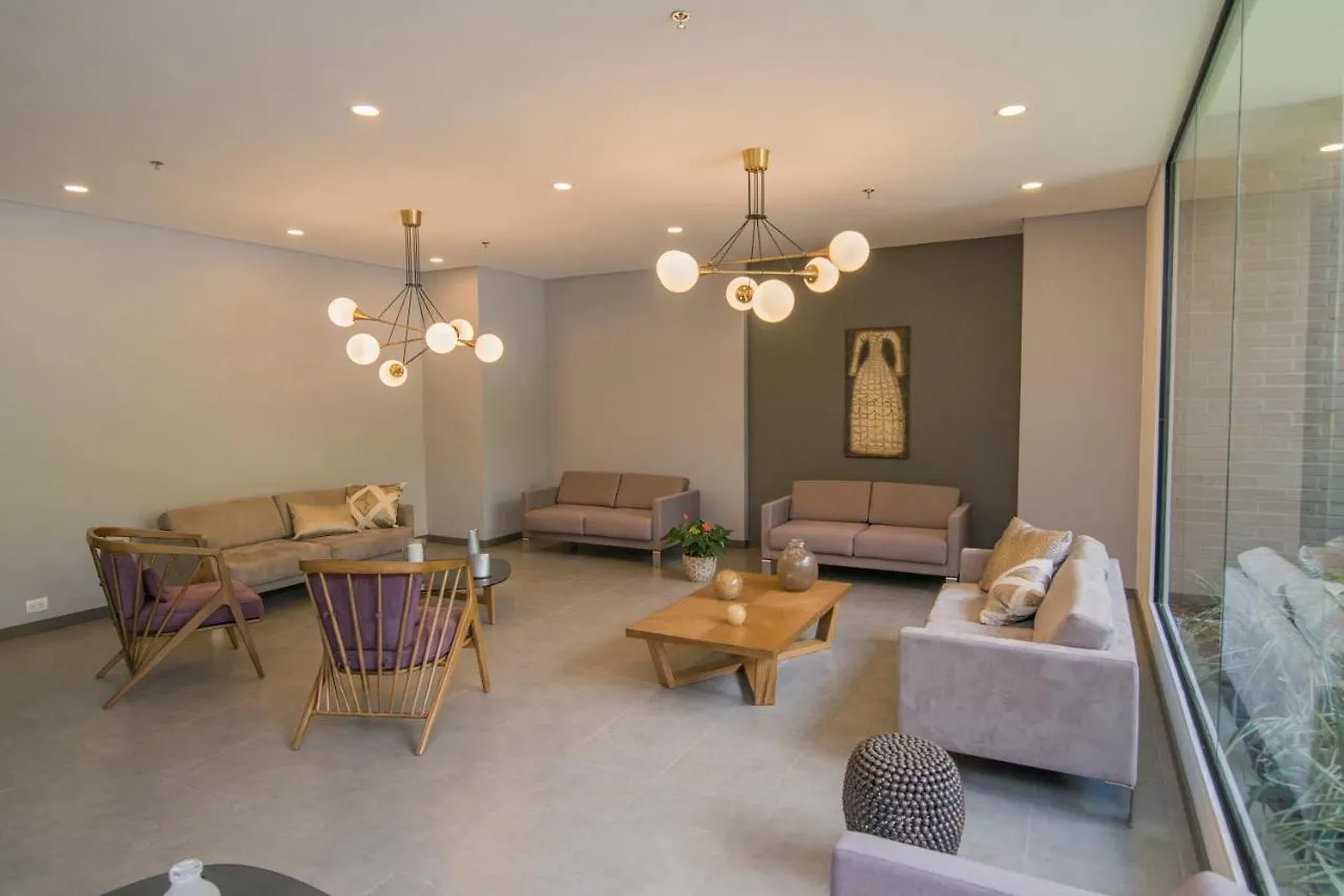 Luxe Class El Poblado Suites By Nomad Guru Medellin 3*,  Colombia
