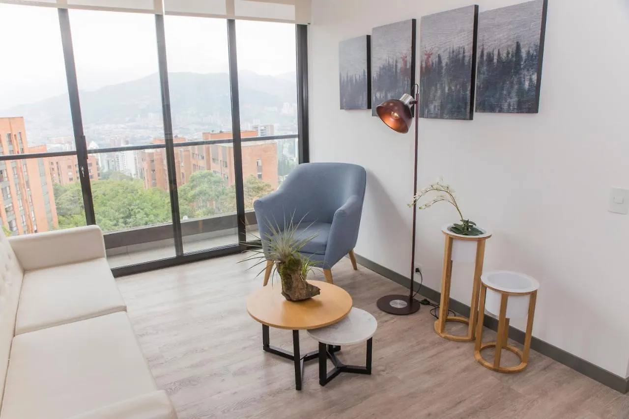 Hotel apartamentowy Luxe Class El Poblado Suites By Nomad Guru Medellín
