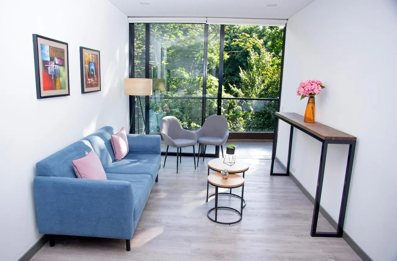 Luxe Class El Poblado Suites By Nomad Guru Medellín Hotel apartamentowy